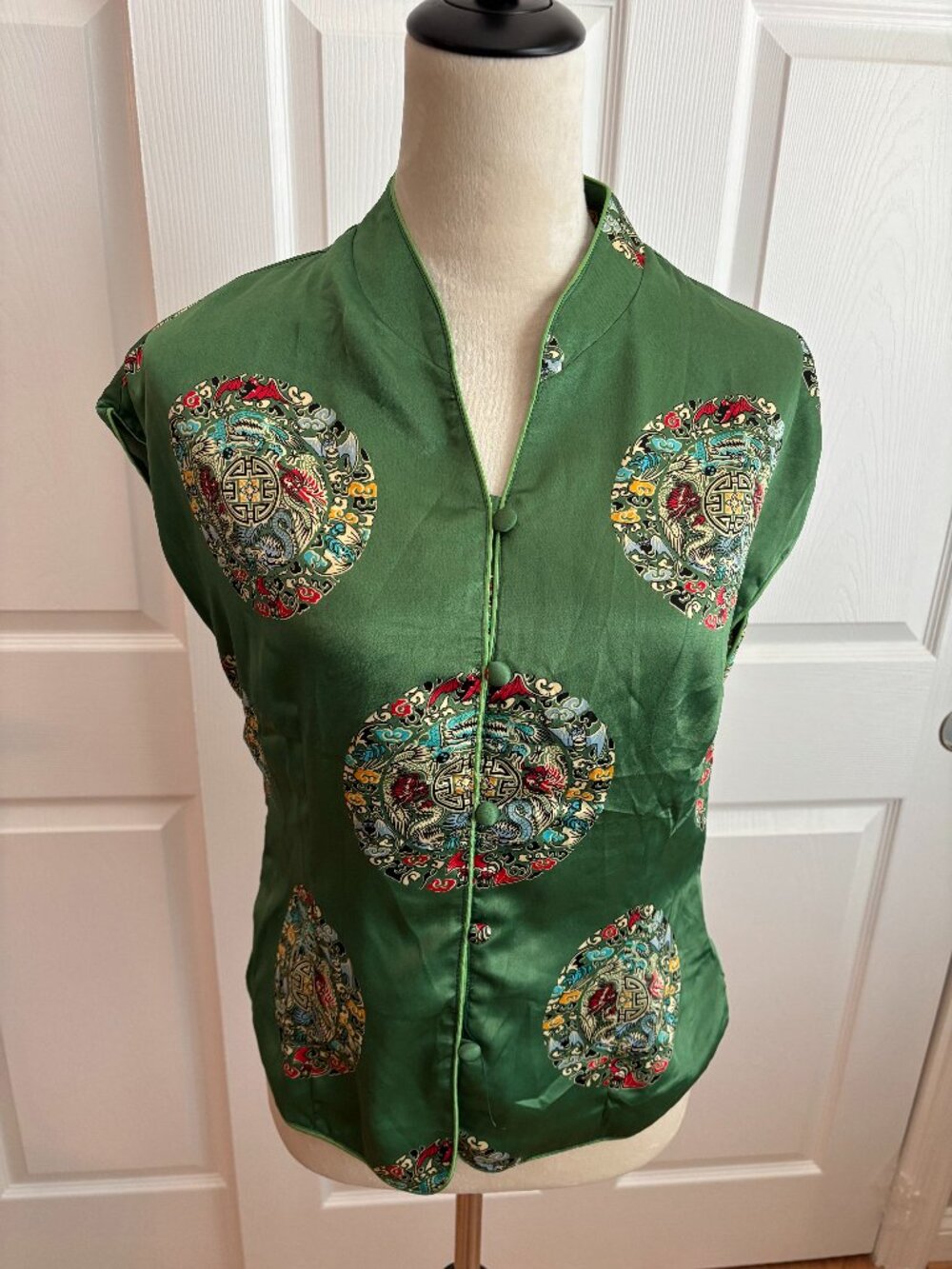 Women's Asian Silk Blouse-Size M